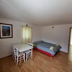 Apartma Patricija - Cozy For 2 Or 4 People 아파트 톨민