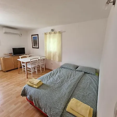 Apartment Apartma Patricija - Cozy For 2 Or 4 People Tolmin