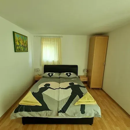 Apartma Patricija - Cozy For 2 Or 4 People 톨민
