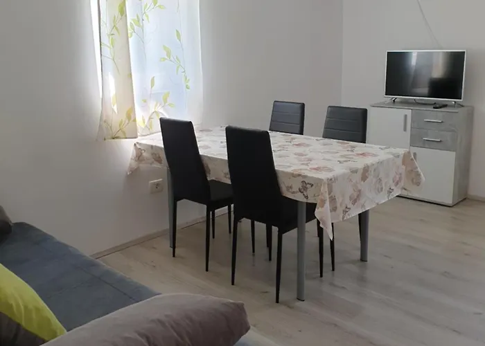 Apartma Patricija - Cozy For 2 Or 4 People Lägenhet Tolmin